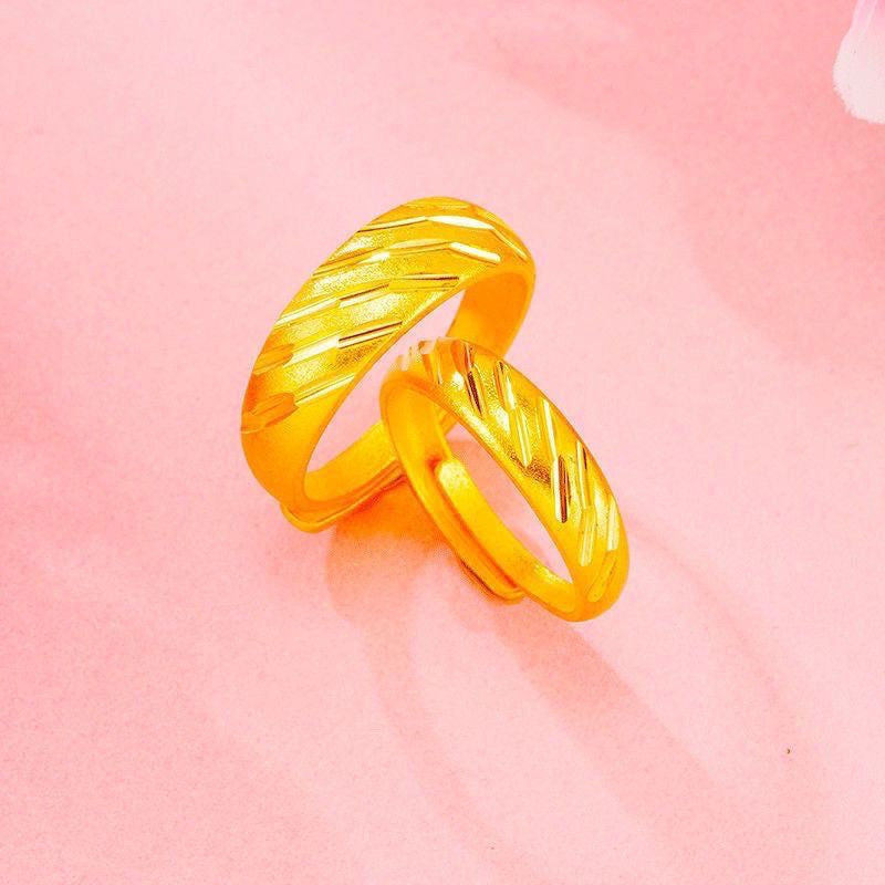 Gold Sand Ring – Diagonal Cut Pattern