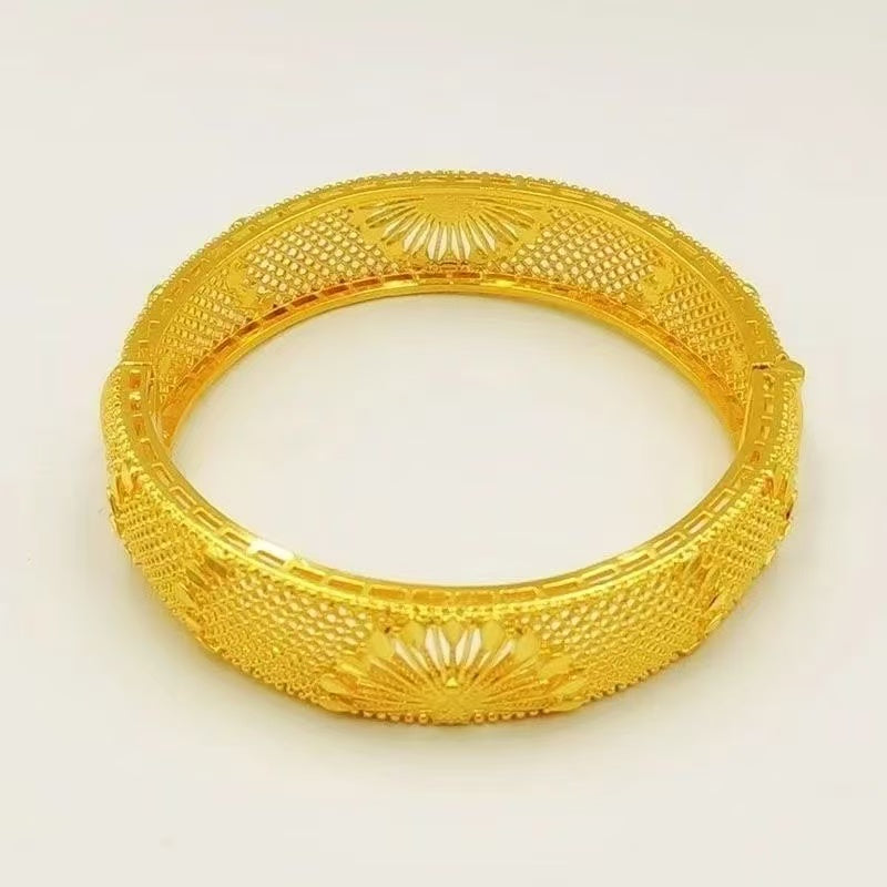 Gold Hollow Fan Filigree Bangle – Sand Gold Wide Cuff with Sunburst & Mesh Pattern